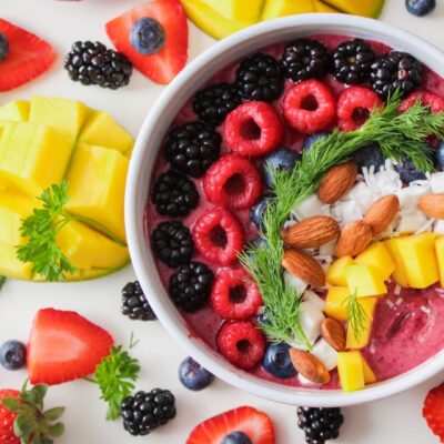 Bowl of colorful fruits.